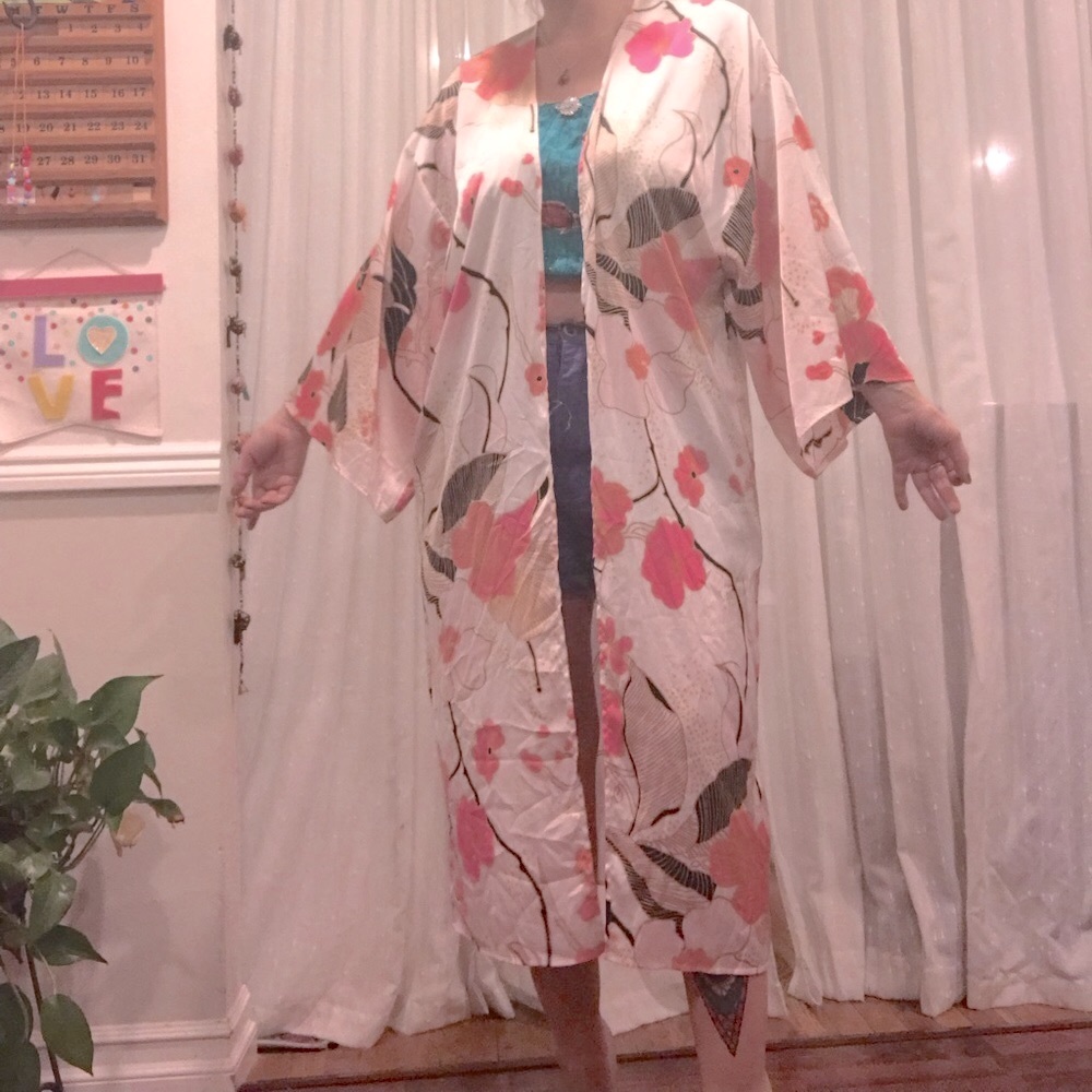 Express Kimono Robe - Picture 8 of 9